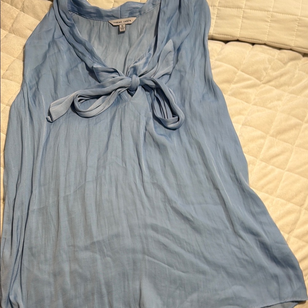 Casual Tie-Neck Sleeveless Blouse - Pale Blue